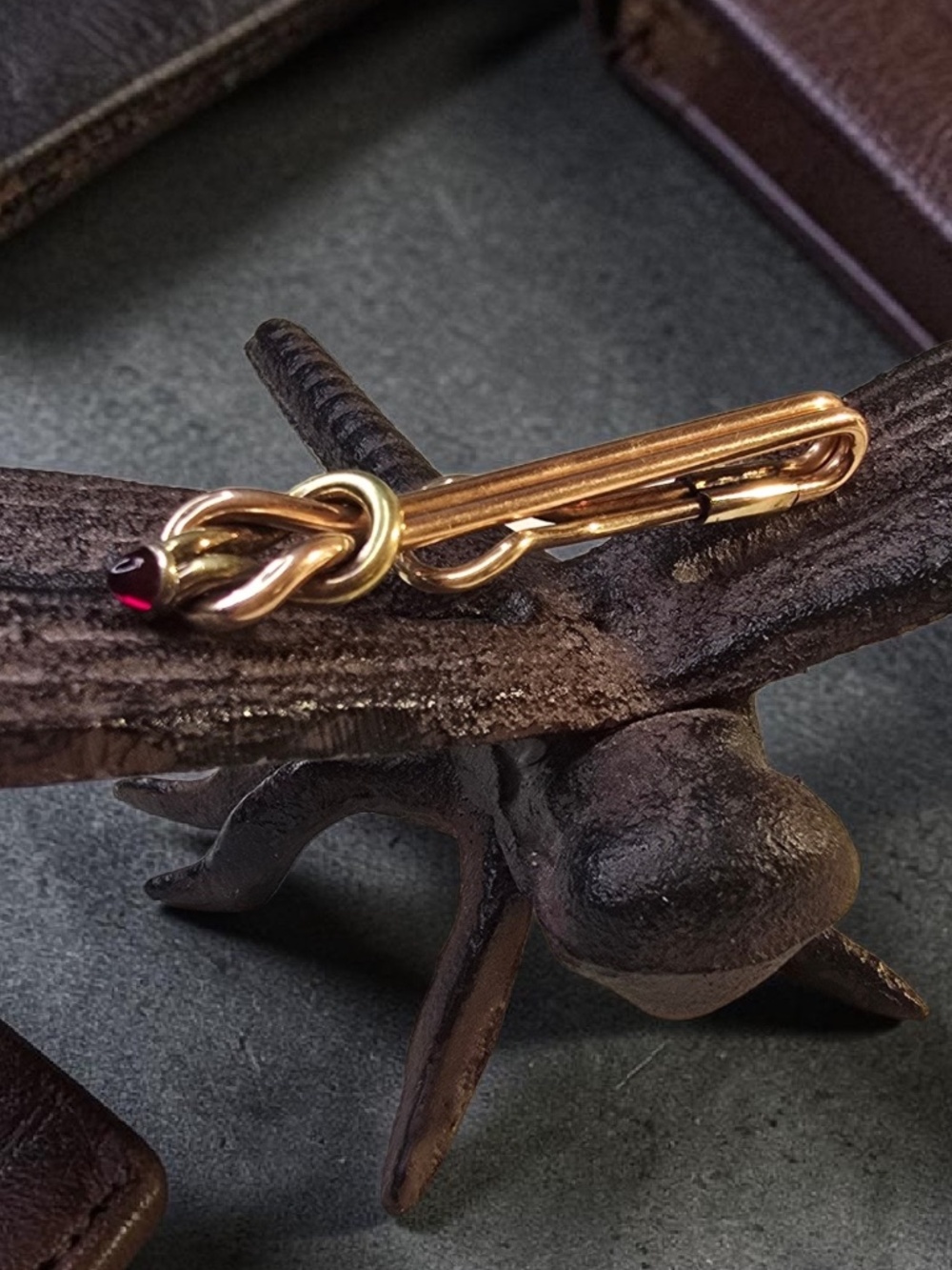 Vintage Retro Tie Clip and Tie Bar Set in Two Tone Plated Metal - Picture 4 of 14